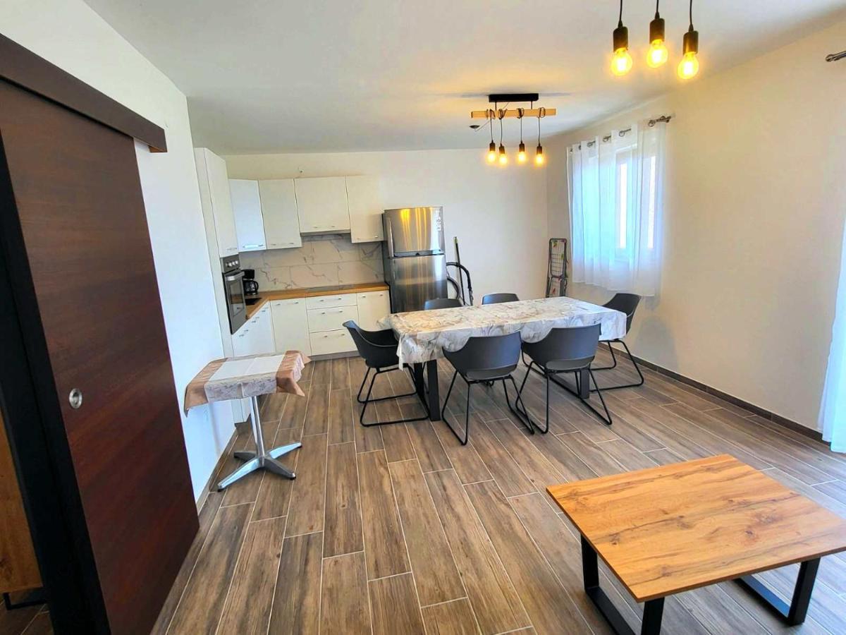 נובי ווינודולסקי Apartments Manda מראה חיצוני תמונה