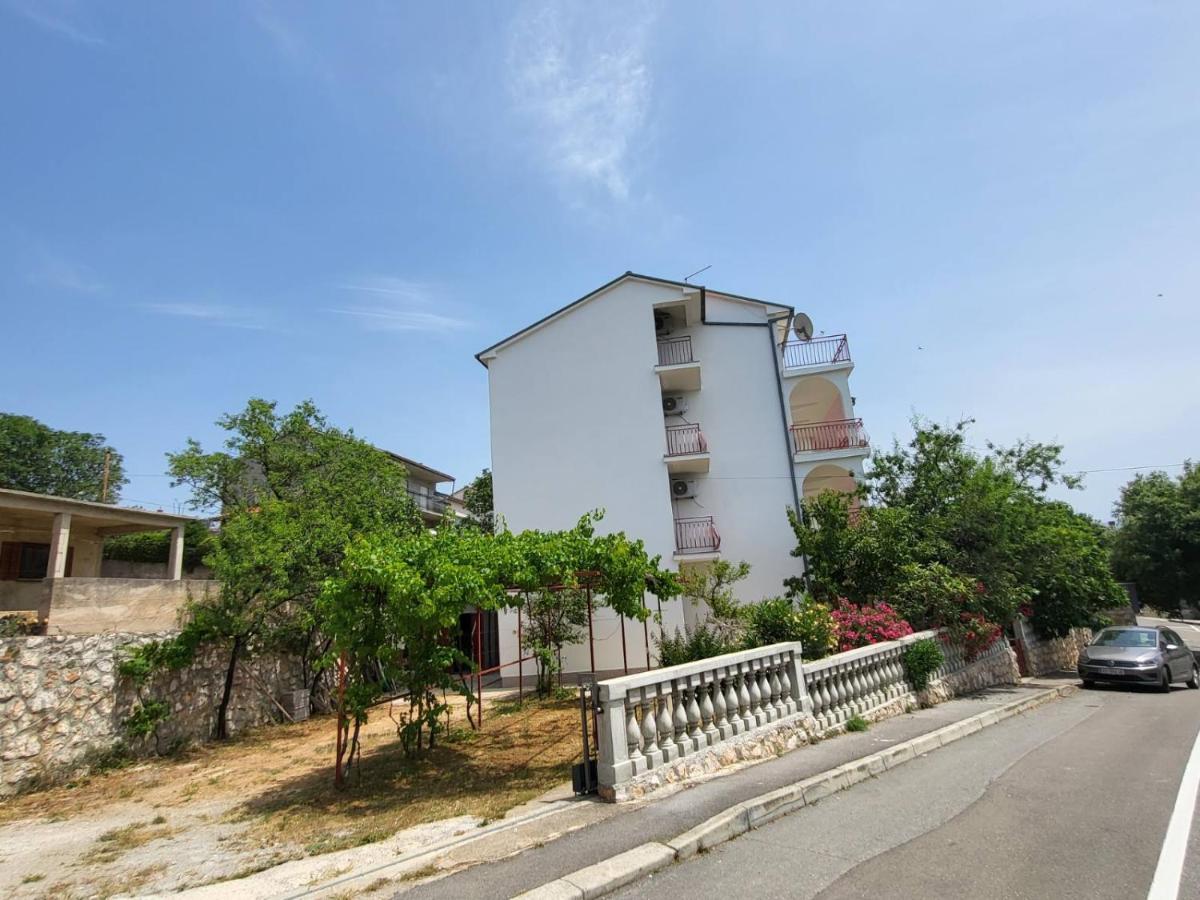 נובי ווינודולסקי Apartments Manda מראה חיצוני תמונה
